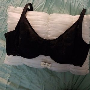 BODY BY AVENUE NWT BLACK LACE BRA SIZE 40D